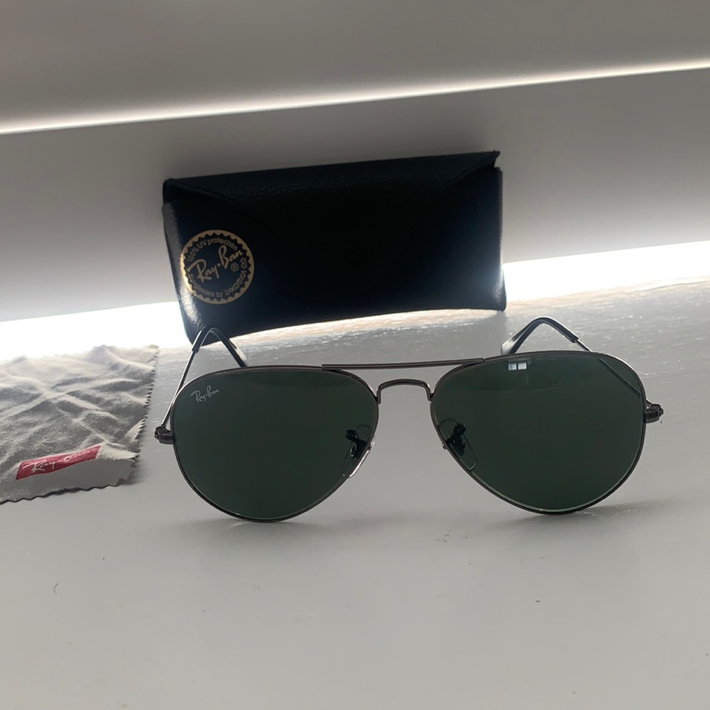 NWOT Ray Ban Aviators